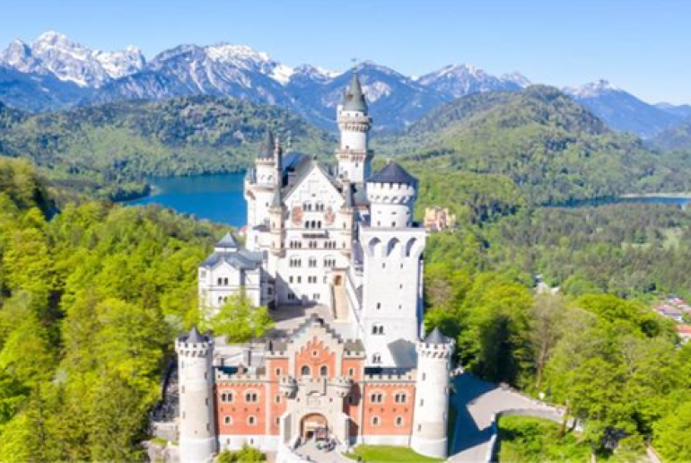 Kam na víkend autom? Spomaľte v alpskom regióne Allgäu